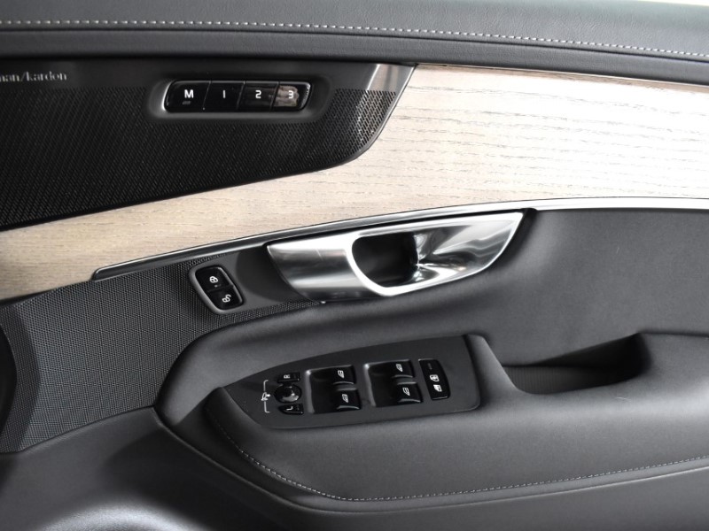 2024 (74) VOLVO XC90 2.0 B5P [250] Plus Dark 5dr AWD Geartronic 3848093