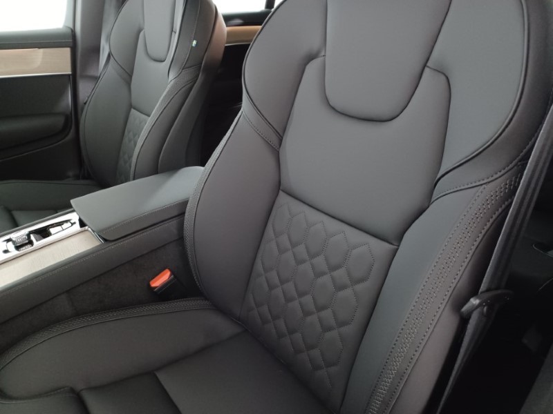 2024 (74) VOLVO XC90 2.0 B5P [250] Plus Dark 5dr AWD Geartronic 3848070