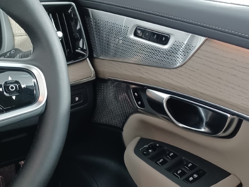 2024 (74) VOLVO XC90 2.0 T8 PHEV Ultra Bright 5dr AWD Geartronic 3849890