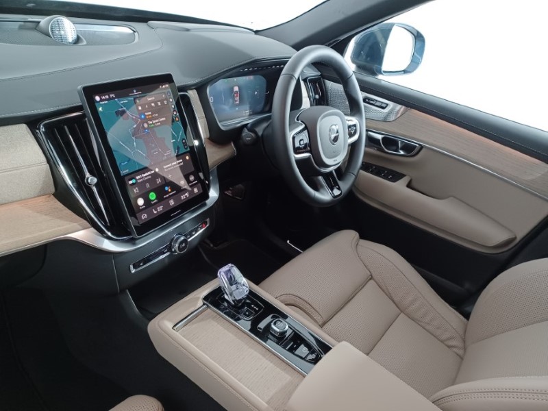 2024 (74) VOLVO XC90 2.0 T8 PHEV Ultra Bright 5dr AWD Geartronic 3849902