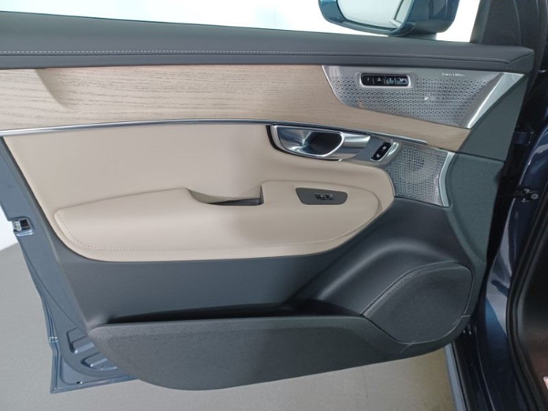 2024 (74) VOLVO XC90 2.0 T8 PHEV Ultra Bright 5dr AWD Geartronic 3849903