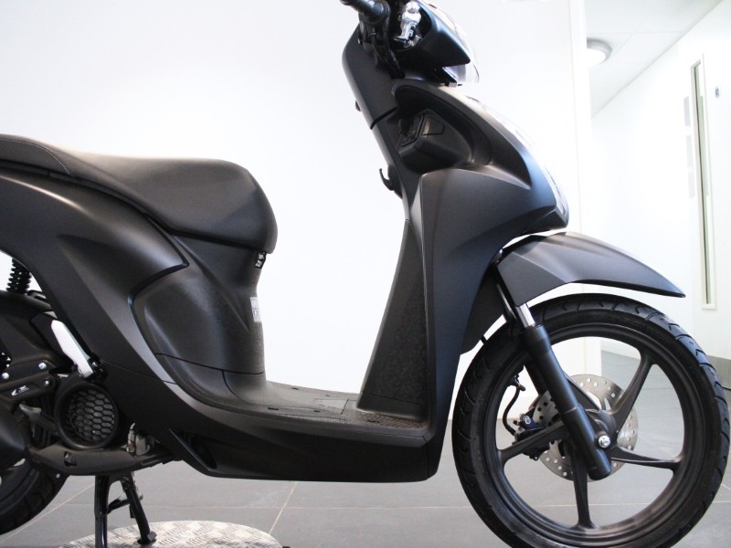  Honda Vision NSC110 5452009