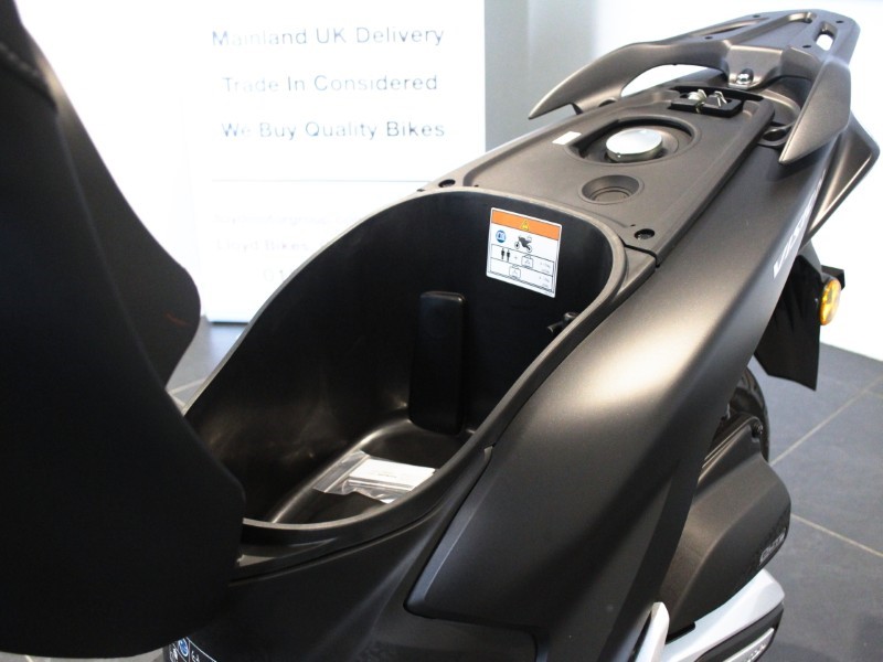  Honda Vision NSC110 5452012