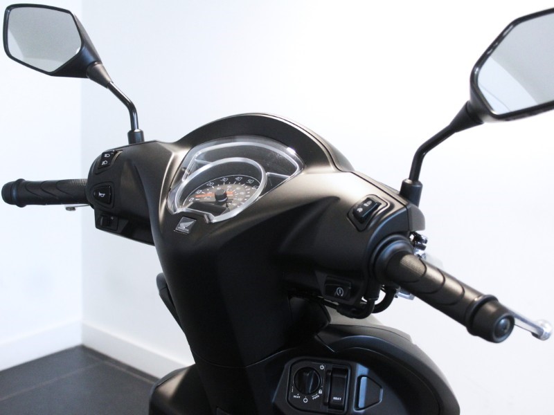  Honda Vision NSC110 5452003