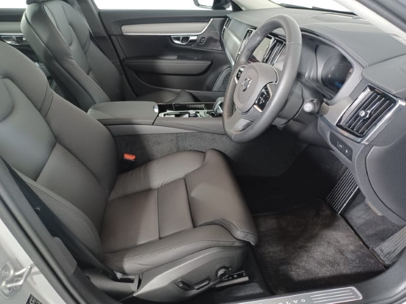 2025 (25) VOLVO V90 2.0 T6 [350] RC PHEV Plus Dark 5dr AWD Auto 4089371