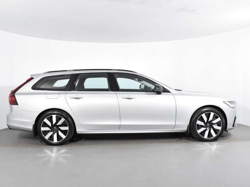 2025 (25) VOLVO V90 2.0 T6 [350] RC PHEV Plus Dark 5dr AWD Auto 4089367