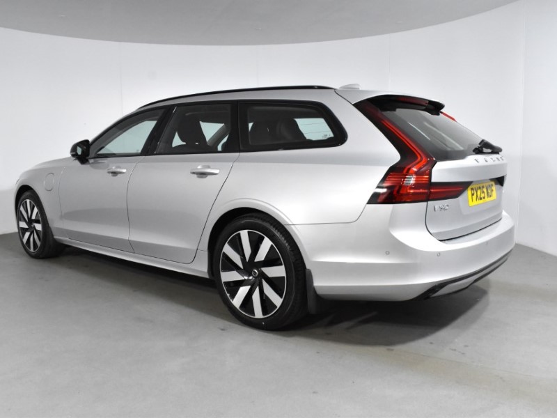2025 (25) VOLVO V90 2.0 T6 [350] RC PHEV Plus Dark 5dr AWD Auto 4089366
