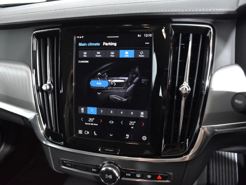 2025 (25) VOLVO V90 2.0 T6 [350] RC PHEV Plus Dark 5dr AWD Auto 4089390