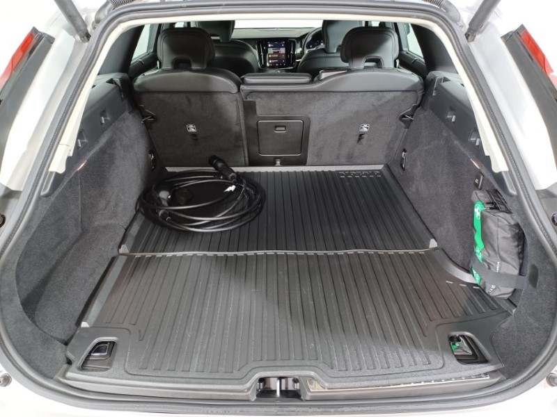 2025 (25) VOLVO V90 2.0 T6 [350] RC PHEV Plus Dark 5dr AWD Auto 4089377