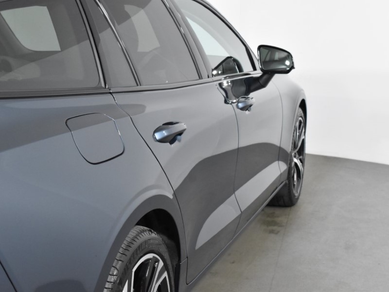 2025 (25) VOLVO V60 2.0 B4P Plus Dark 5dr Auto [7 speed] 4095765