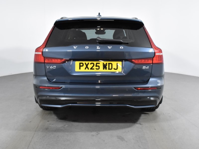2025 (25) VOLVO V60 2.0 B4P Plus Dark 5dr Auto [7 speed] 4095763