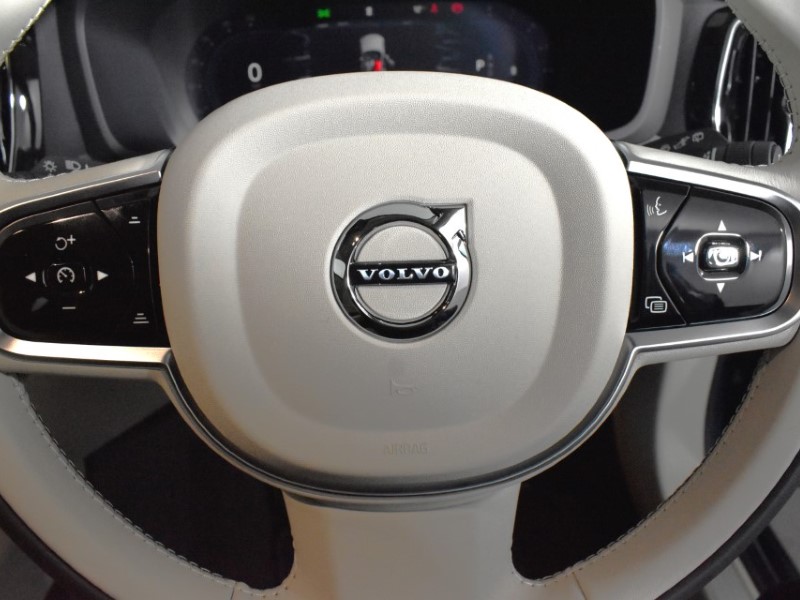 2025 (25) VOLVO V60 2.0 B4P Plus Dark 5dr Auto [7 speed] 4095757