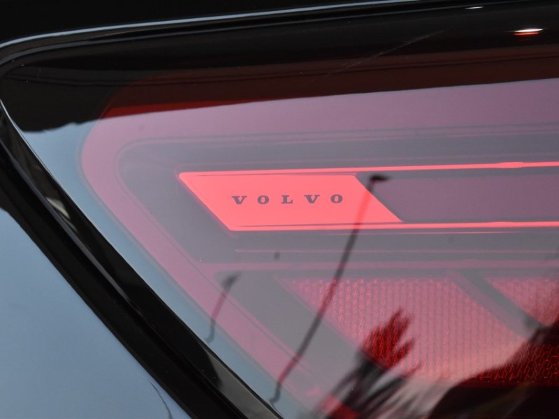 2025 (25) VOLVO EC40 300kW Twin Plus 82kWh 5dr AWD Auto 4071357