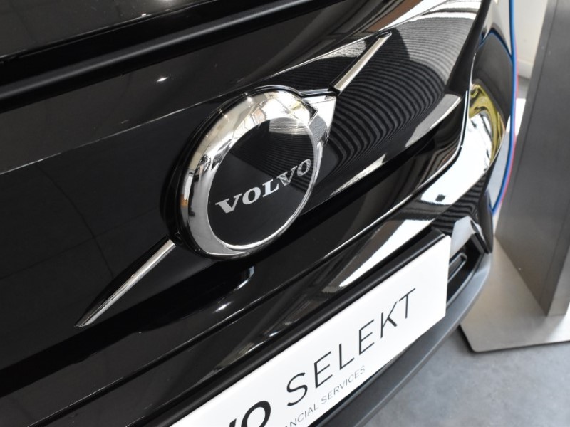 2025 (25) VOLVO EC40 300kW Twin Plus 82kWh 5dr AWD Auto 4071354