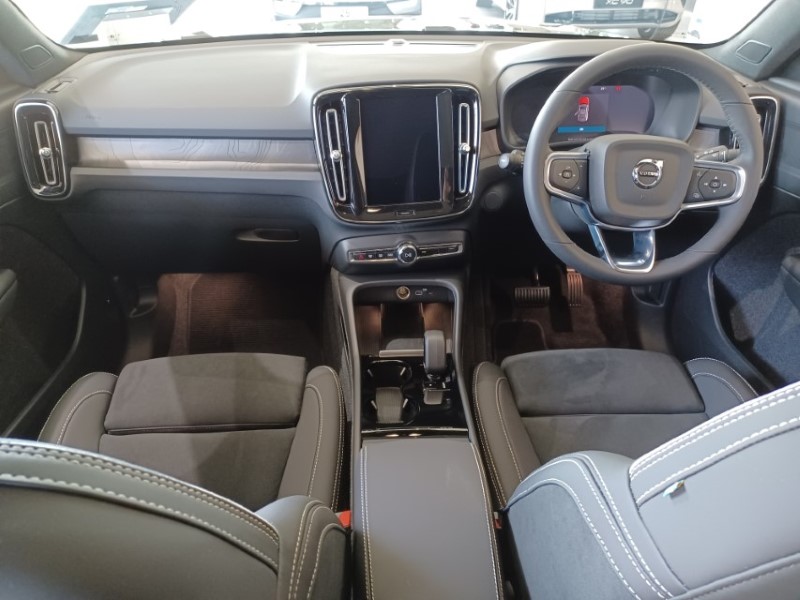 2025 (25) VOLVO EC40 300kW Twin Plus 82kWh 5dr AWD Auto 4071526