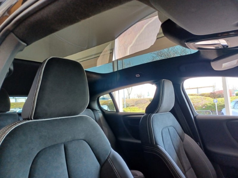 2025 (25) VOLVO EC40 300kW Twin Plus 82kWh 5dr AWD Auto 4071346