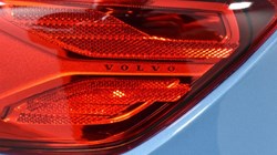 2025 (25) VOLVO XC40 2.0 B3P Plus Dark 5dr Auto 4680250