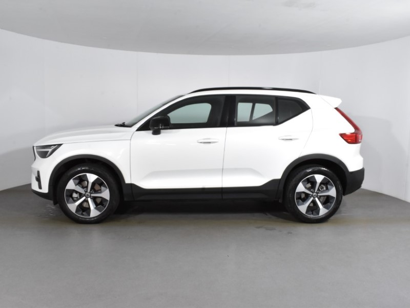 2025 (25) VOLVO XC40 2.0 B3P Plus Dark 5dr Auto 4714270