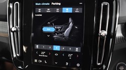 2025 (25) VOLVO XC40 2.0 B3P Plus Dark 5dr Auto 4714294