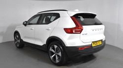 2025 (25) VOLVO XC40 2.0 B3P Plus Dark 5dr Auto 4714271
