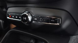 2025 (25) VOLVO XC40 2.0 B3P Plus Dark 5dr Auto 4714300