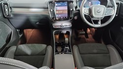 2025 (25) VOLVO XC40 2.0 B3P Plus Dark 5dr Auto 4714280