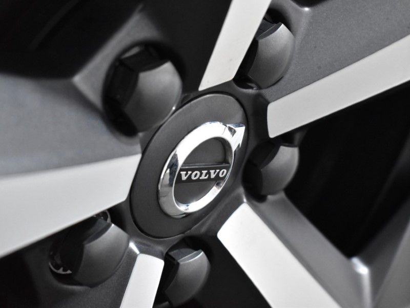 2025 (25) VOLVO XC40 2.0 B3P Plus Dark 5dr Auto 4714310