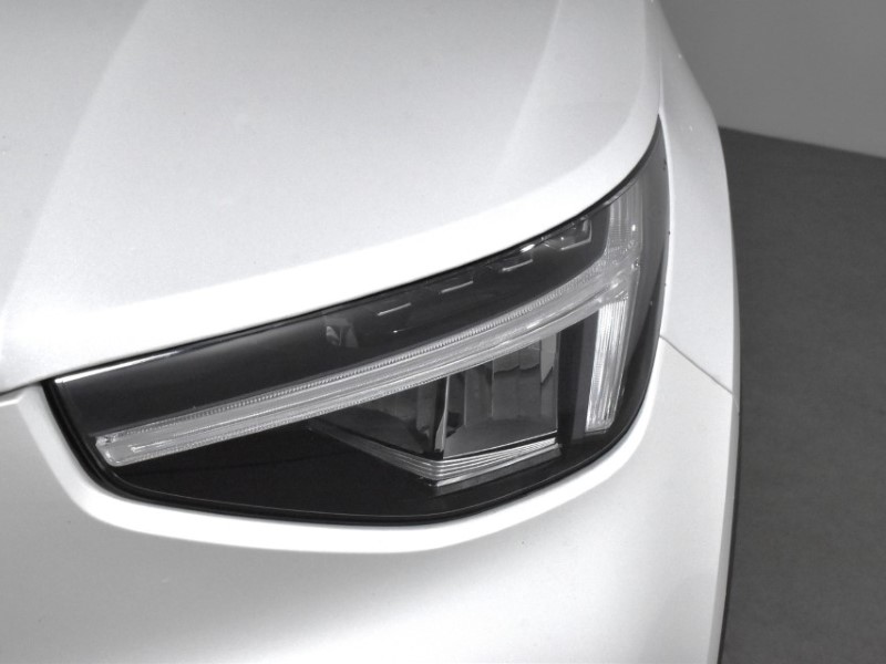 2025 (25) VOLVO XC40 2.0 B3P Plus Dark 5dr Auto 4714318