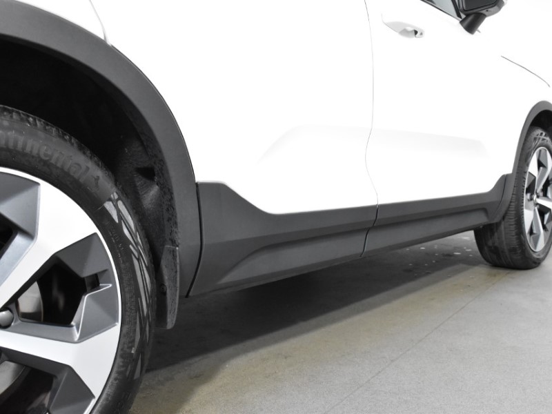 2025 (25) VOLVO XC40 2.0 B3P Plus Dark 5dr Auto 4714314