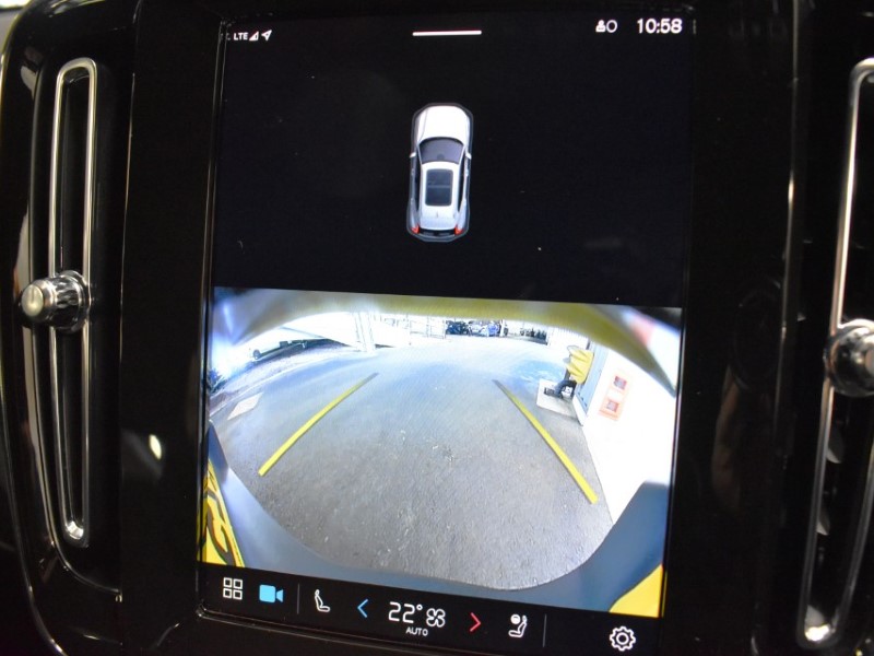 2025 (25) VOLVO XC40 2.0 B3P Plus Dark 5dr Auto 4714290