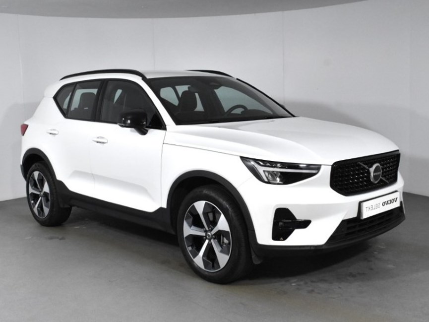 2025 (25) VOLVO XC40 2.0 B3P Plus Dark 5dr Auto