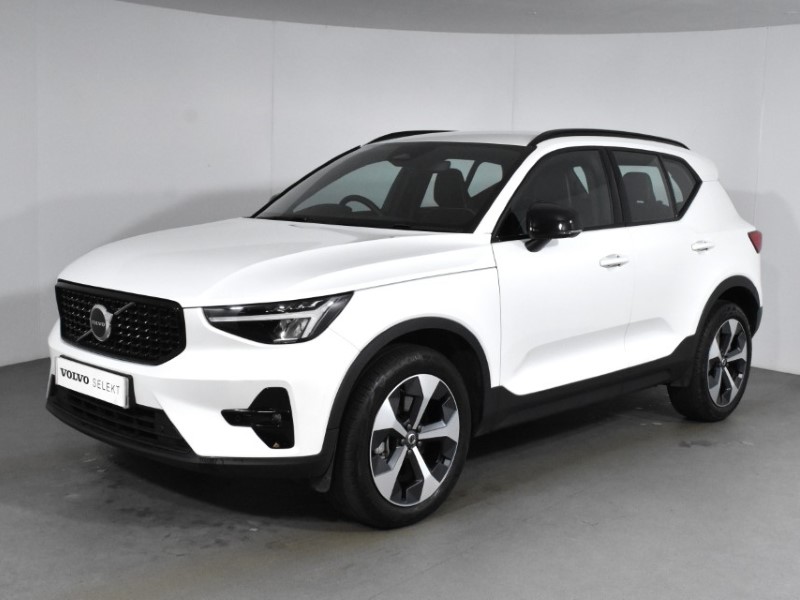 2025 (25) VOLVO XC40 2.0 B3P Plus Dark 5dr Auto 4714269