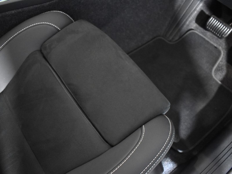 2025 (25) VOLVO XC40 2.0 B3P Plus Dark 5dr Auto 4784900