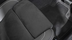 2025 (25) VOLVO XC40 2.0 B3P Plus Dark 5dr Auto 4784900