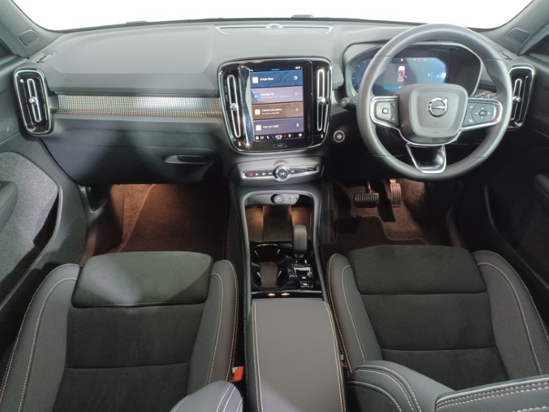 2025 (25) VOLVO XC40 2.0 B3P Plus Dark 5dr Auto 4784862