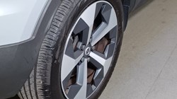2025 (25) VOLVO XC40 2.0 B3P Plus Dark 5dr Auto 4784881