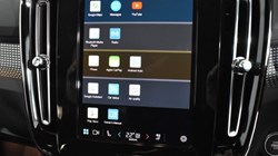 2025 (25) VOLVO XC40 2.0 B3P Plus Dark 5dr Auto 4784892