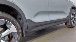 2025 (25) VOLVO XC40 2.0 B3P Plus Dark 5dr Auto 4784882