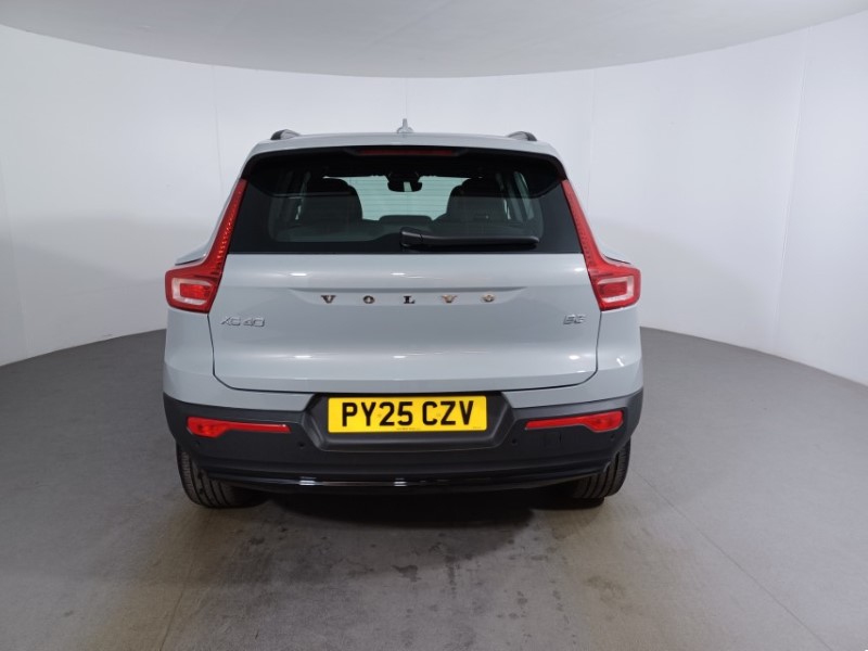 2025 (25) VOLVO XC40 2.0 B3P Plus Dark 5dr Auto 4784874