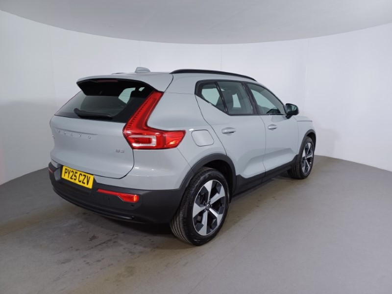 2025 (25) VOLVO XC40 2.0 B3P Plus Dark 5dr Auto 4784848