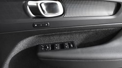 2025 (25) VOLVO XC40 2.0 B3P Plus Dark 5dr Auto 4784897