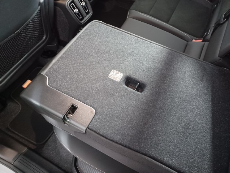 2025 (25) VOLVO XC40 2.0 B3P Plus Dark 5dr Auto 4784868