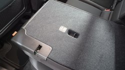 2025 (25) VOLVO XC40 2.0 B3P Plus Dark 5dr Auto 4784868