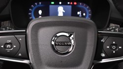 2025 (25) VOLVO XC40 2.0 B3P Plus Dark 5dr Auto 4784888