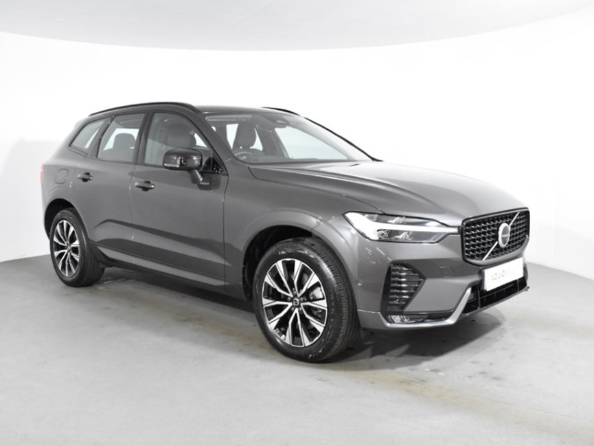2023 (72) VOLVO XC60 2.0 B4P Plus Dark 5dr Geartronic