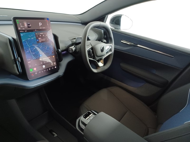 2025 (25) VOLVO EX30 200kW SM Extended Range Plus 69kWh 5dr Auto 4304968