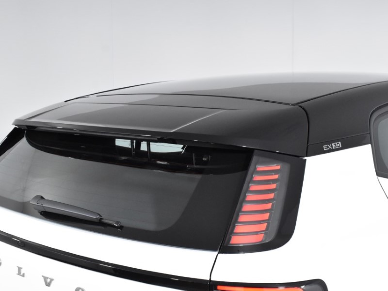 2025 (25) VOLVO EX30 200kW SM Extended Range Plus 69kWh 5dr Auto 4304980