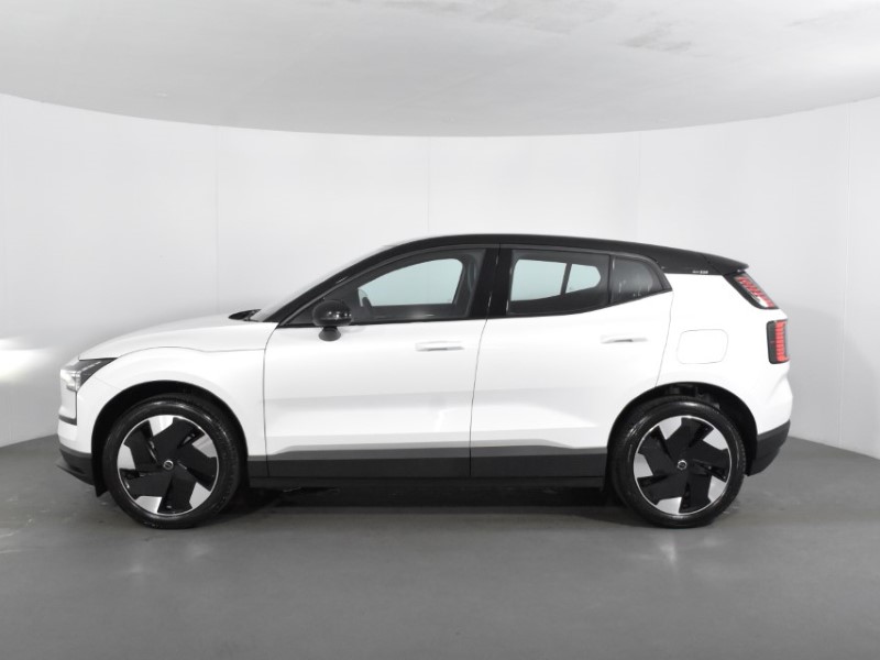 2025 (25) VOLVO EX30 200kW SM Extended Range Plus 69kWh 5dr Auto 4304943