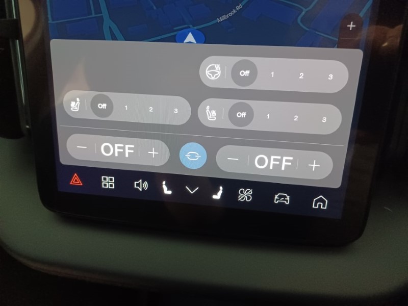 2025 (25) VOLVO EX30 200kW SM Extended Range Plus 69kWh 5dr Auto 4304954