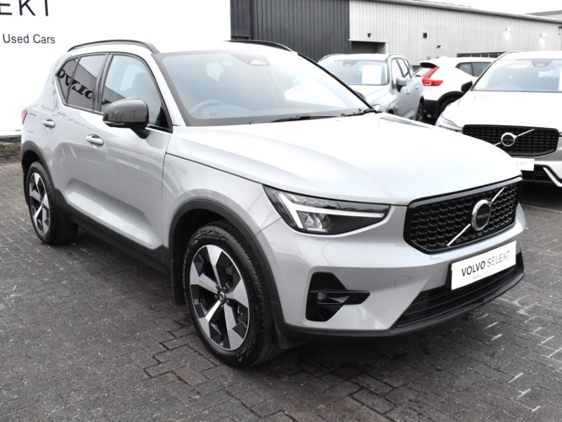 2025 (25) VOLVO XC40 2.0 B3P Plus Dark 5dr Auto